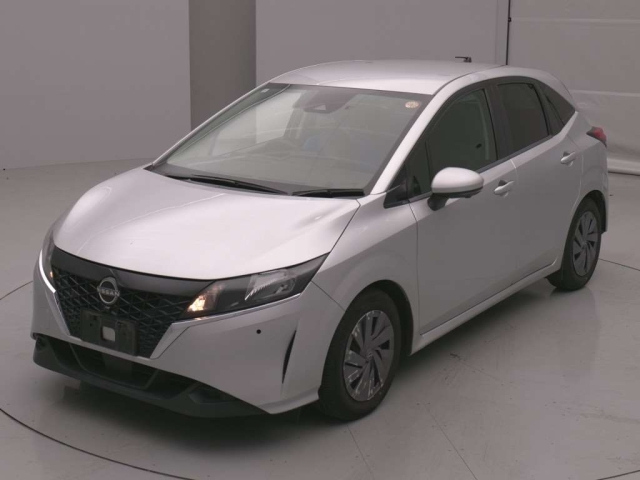 NISSAN NOTE — фото