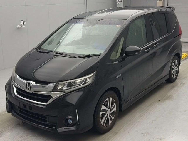 HONDA FREED — фото