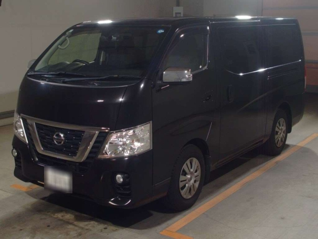 NISSAN CARAVAN — фото