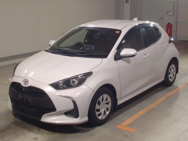 TOYOTA YARIS — фото