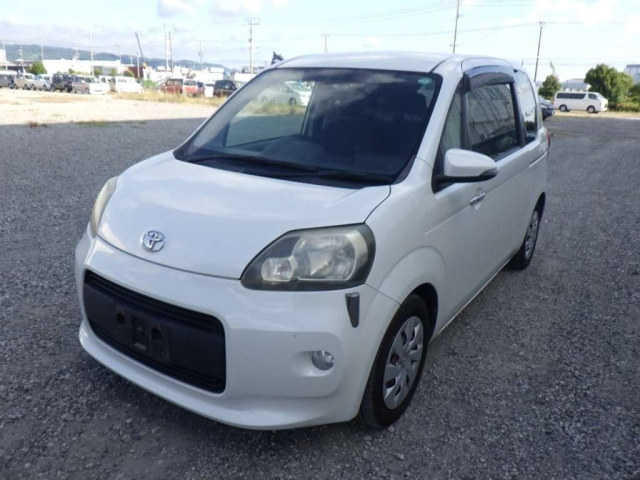 TOYOTA PORTE
