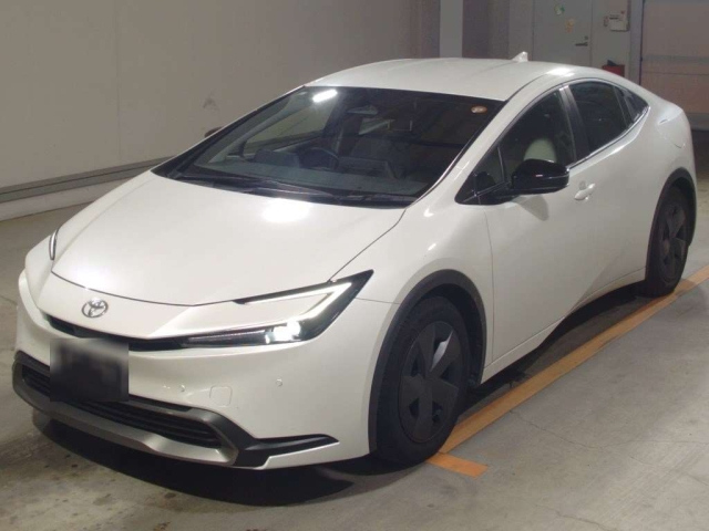 TOYOTA PRIUS — фото