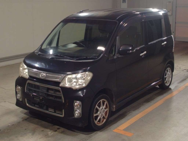 DAIHATSU TANTO — фото