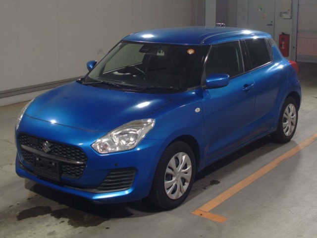 SUZUKI SWIFT — фото