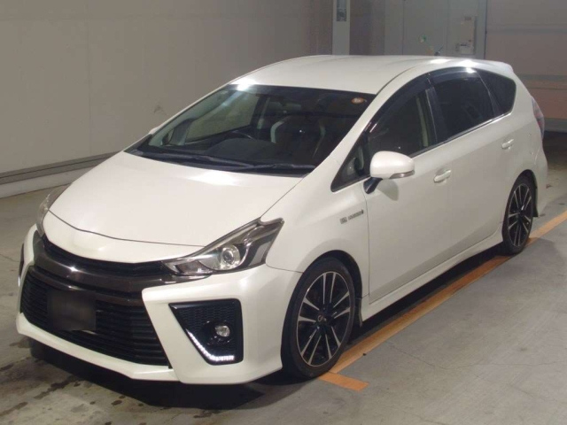 TOYOTA PRIUS — фото