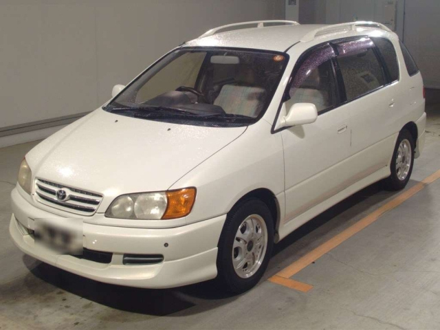 TOYOTA IPSUM — фото