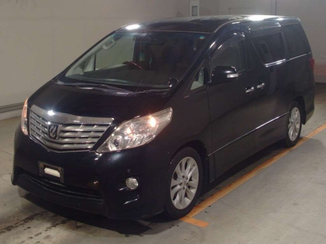 TOYOTA ALPHARD — фото