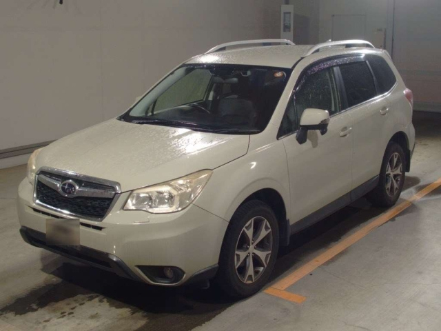 SUBARU FORESTER — фото
