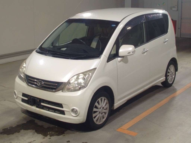 DAIHATSU MOVE — фото