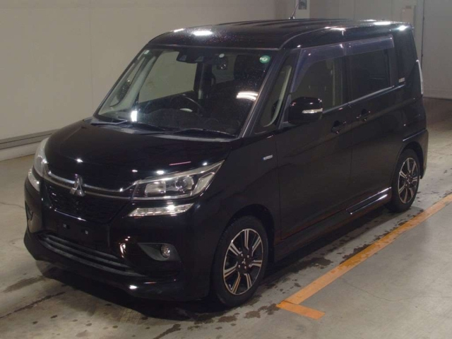MITSUBISHI DELICA D2
