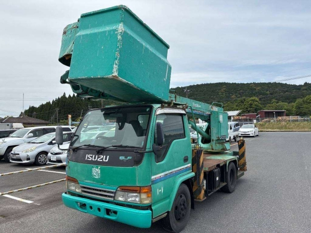 ISUZU ELF — фото
