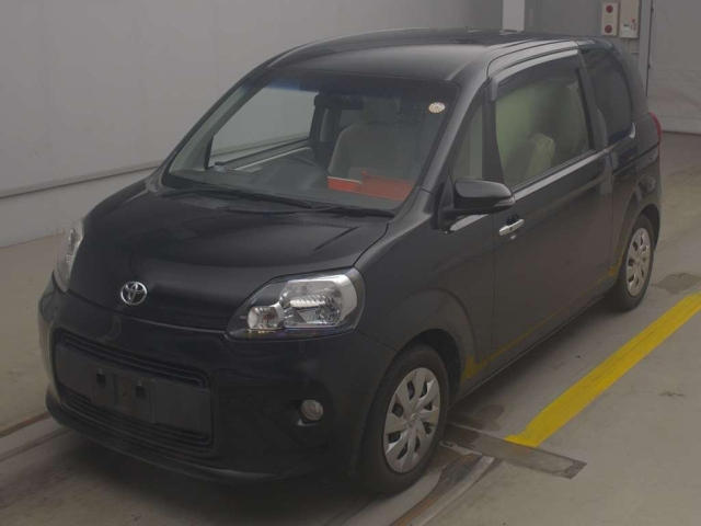 TOYOTA PORTE — фото