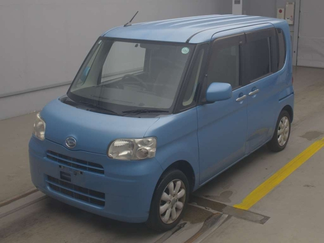 DAIHATSU TANTO — фото
