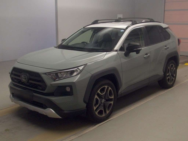 TOYOTA RAV4 — фото