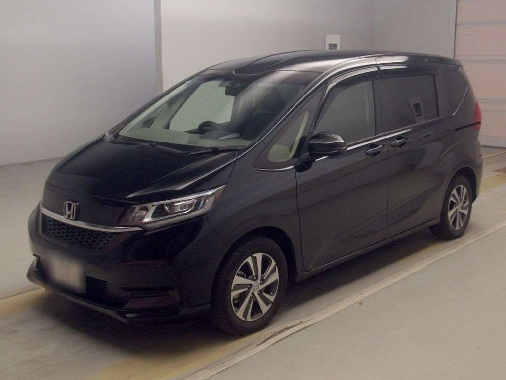 HONDA FREED — фото
