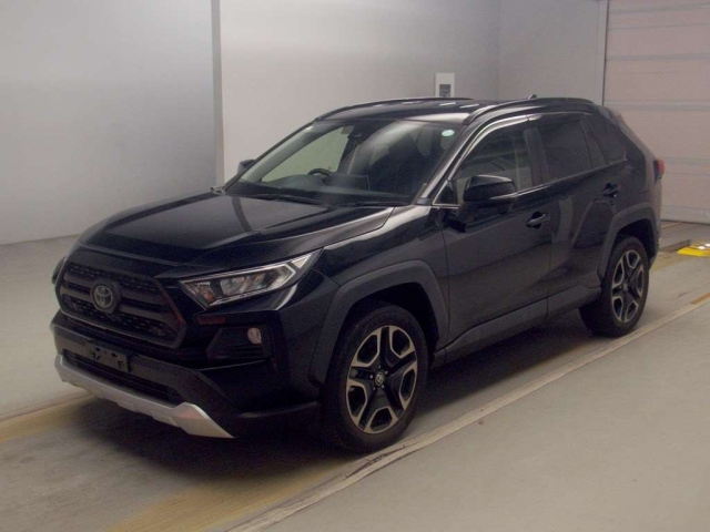 TOYOTA RAV4 — фото