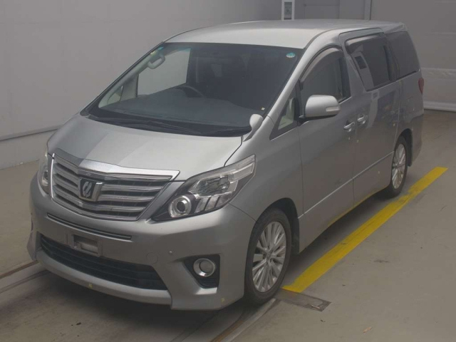 TOYOTA ALPHARD — фото