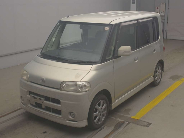 DAIHATSU TANTO — фото