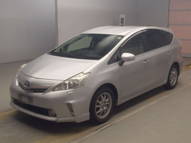TOYOTA PRIUS — фото