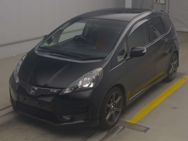 HONDA FIT — фото