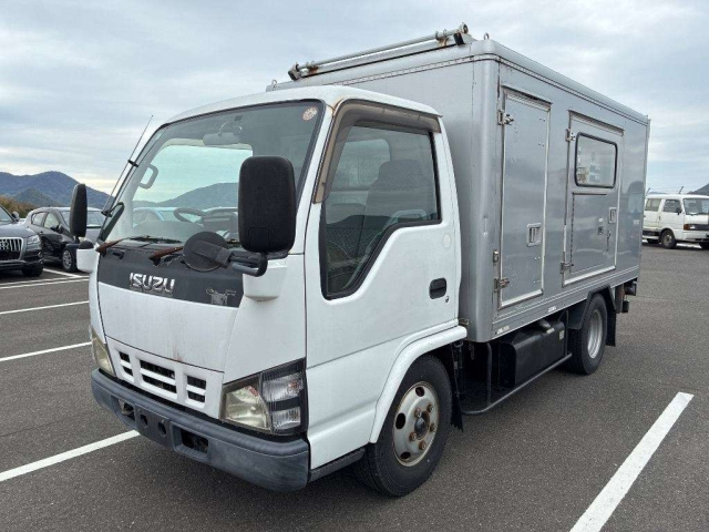 ISUZU ELF — фото