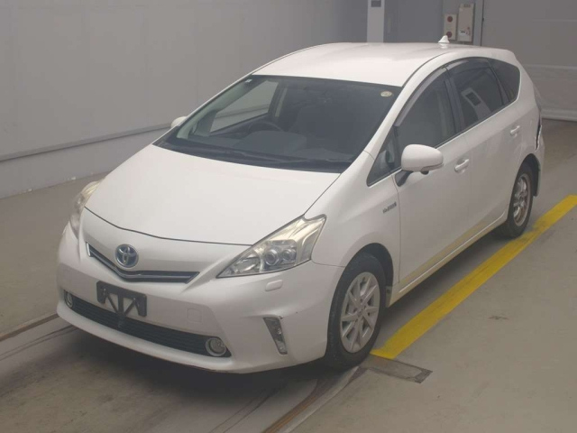 TOYOTA PRIUS — фото