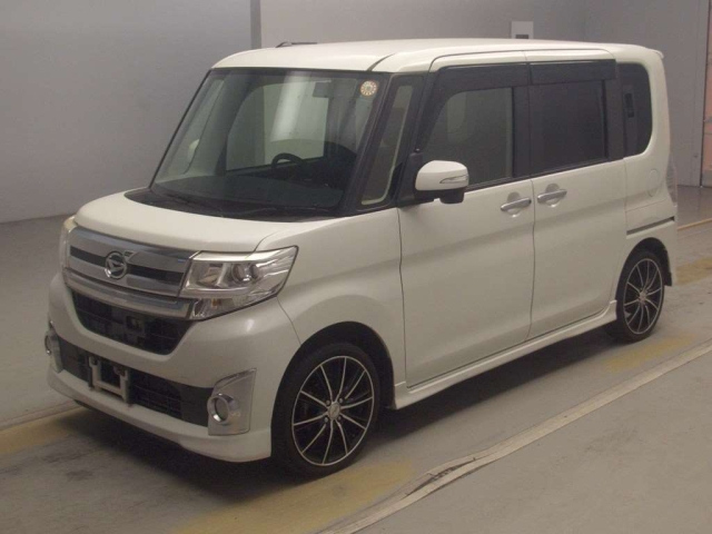 DAIHATSU TANTO — фото