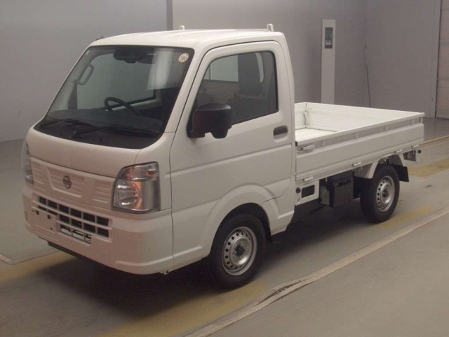 NISSAN CLIPPER TRUCK