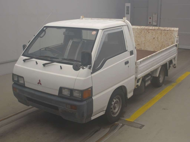 MITSUBISHI DELICA TRUCK