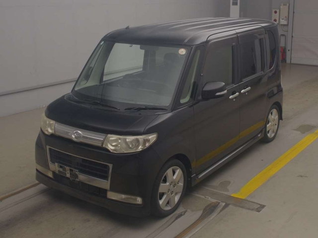 DAIHATSU TANTO — фото