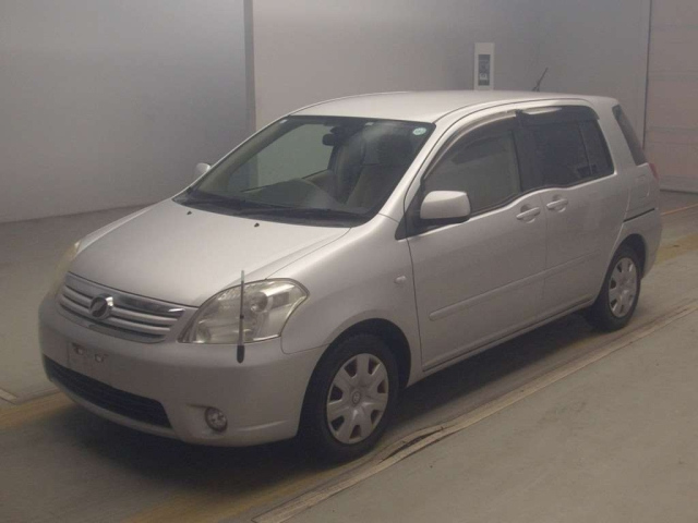 TOYOTA RAUM