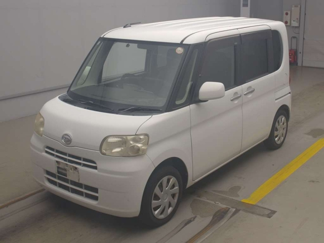 DAIHATSU TANTO — фото