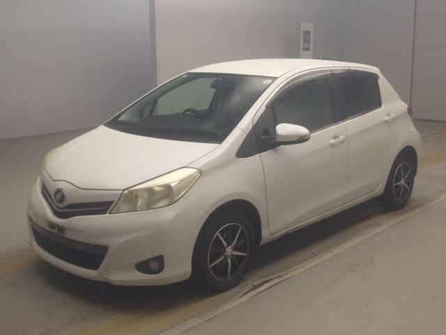 TOYOTA VITZ