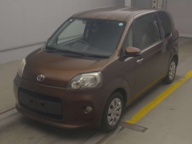 TOYOTA PORTE — фото