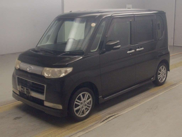 DAIHATSU TANTO — фото