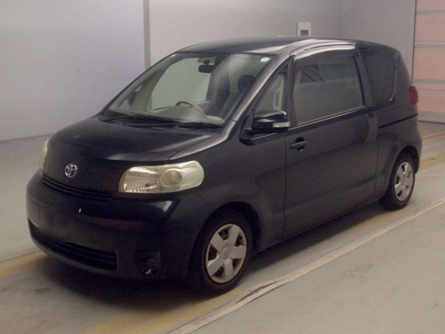 TOYOTA PORTE — фото