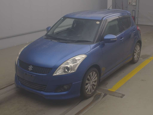 SUZUKI SWIFT — фото