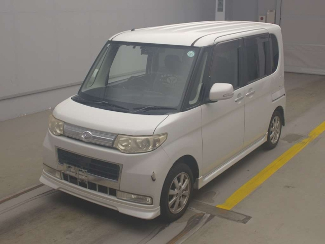 DAIHATSU TANTO — фото