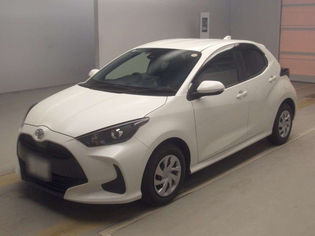 TOYOTA YARIS — фото