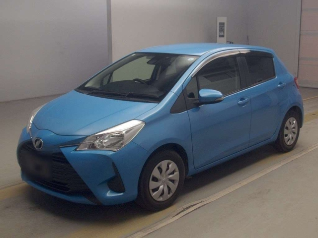 TOYOTA VITZ — фото