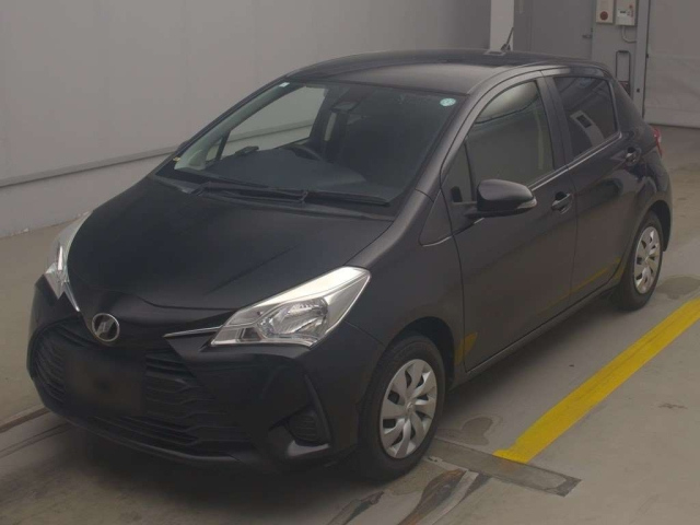 TOYOTA VITZ — фото