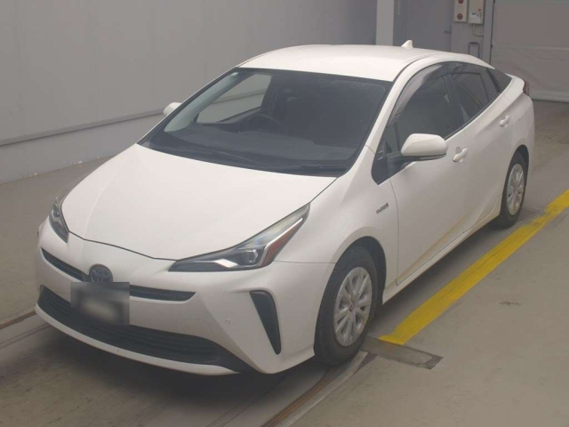 TOYOTA PRIUS — фото