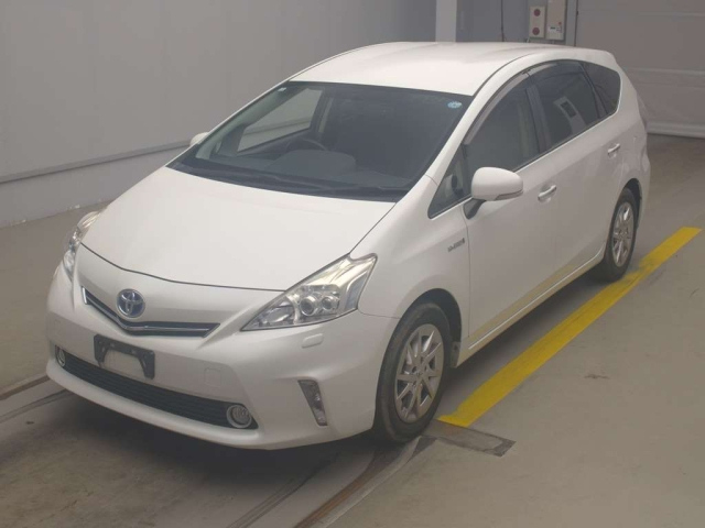 TOYOTA PRIUS — фото