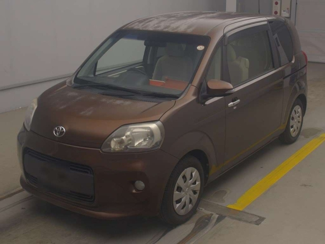 TOYOTA PORTE — фото