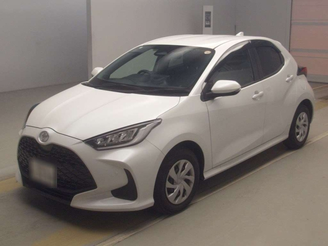 TOYOTA YARIS — фото