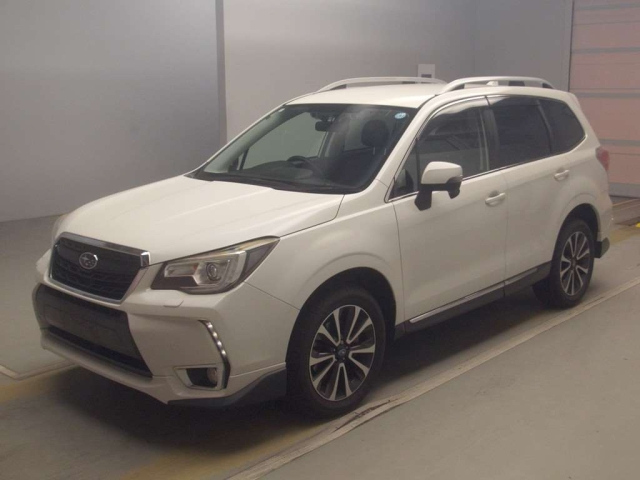 SUBARU FORESTER — фото