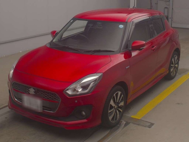 SUZUKI SWIFT — фото
