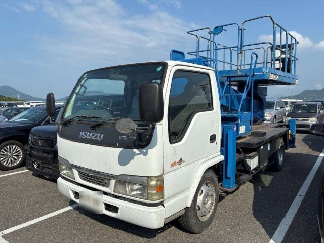 ISUZU ELF — фото