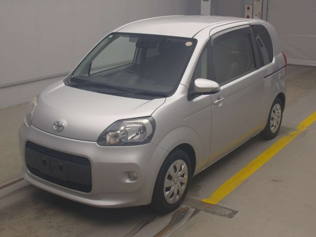TOYOTA PORTE — фото