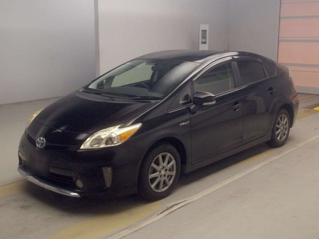TOYOTA PRIUS — фото